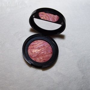 Laura Geller blush
